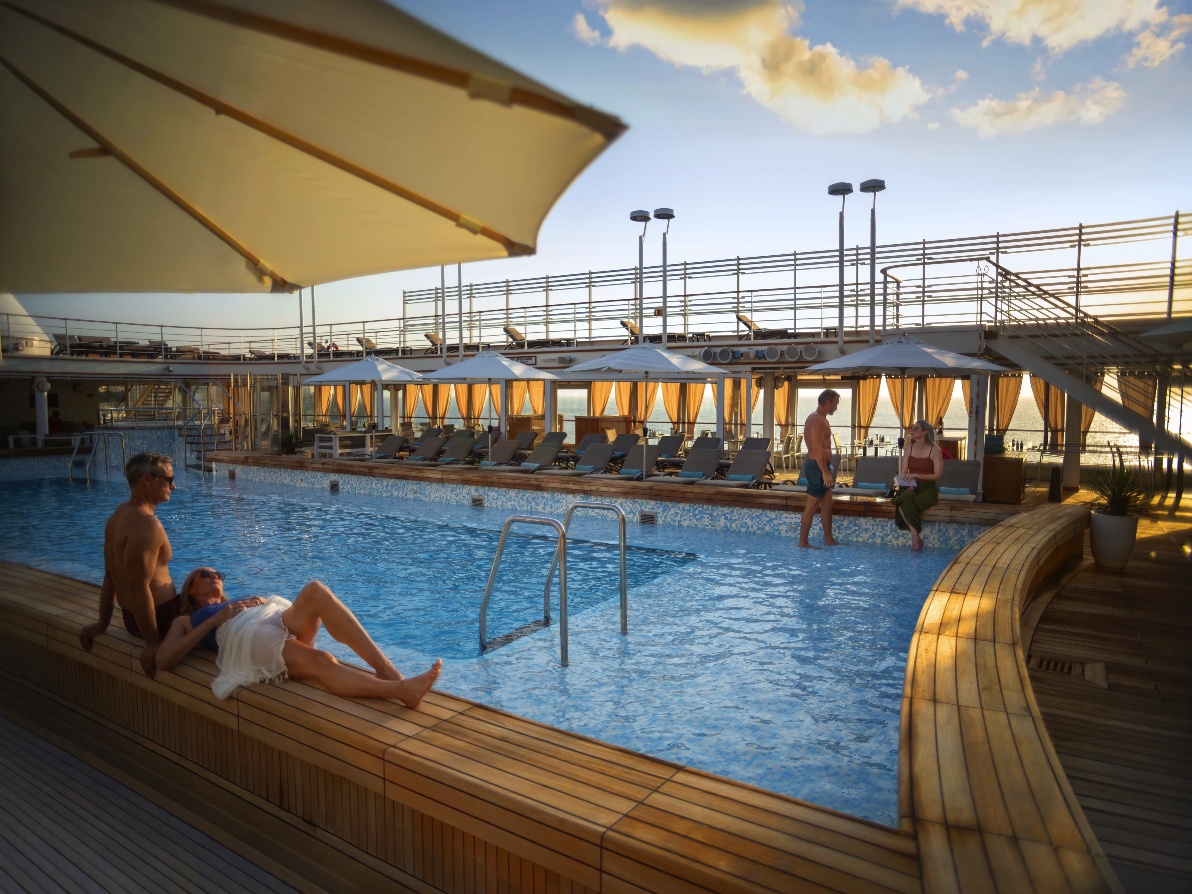 Silver Muse - Pool Deck & Jacuzzi Area